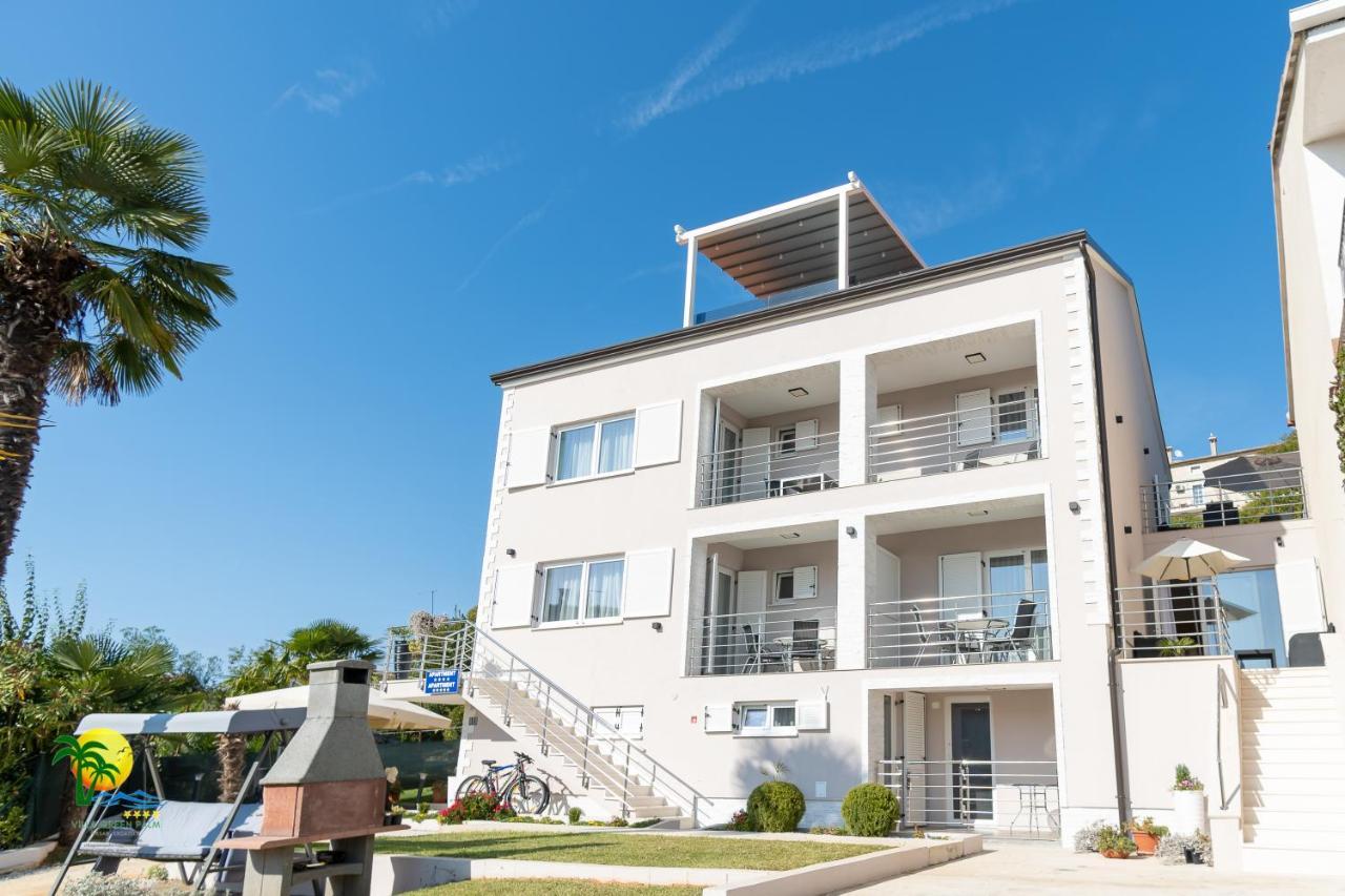 Villa Green Palm Врсар Экстерьер фото