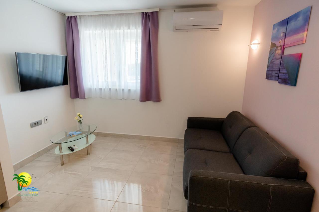 Villa Green Palm Врсар Экстерьер фото