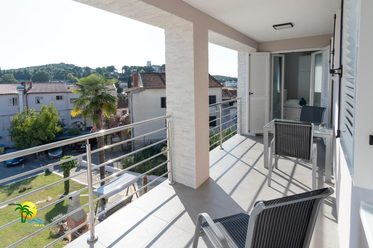 Villa Green Palm Врсар Экстерьер фото