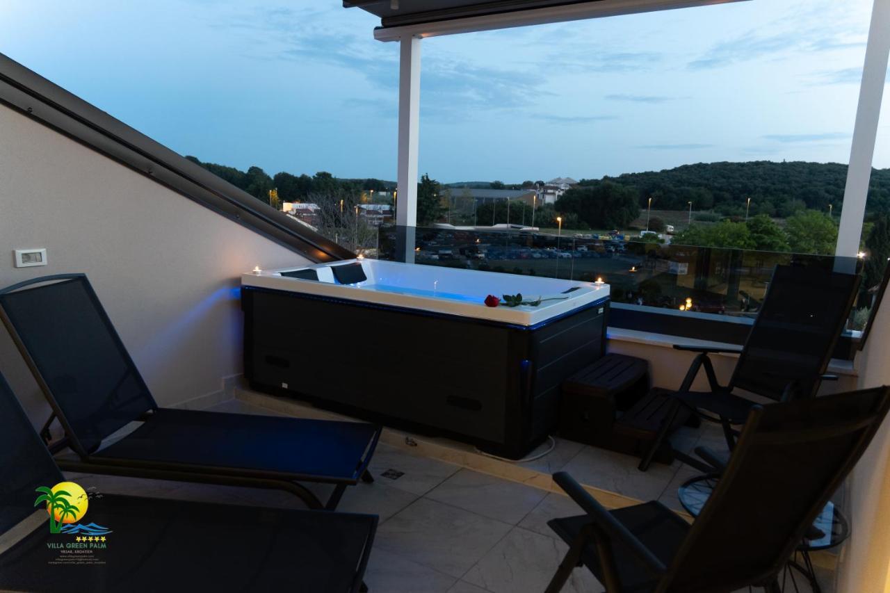 Villa Green Palm Врсар Экстерьер фото